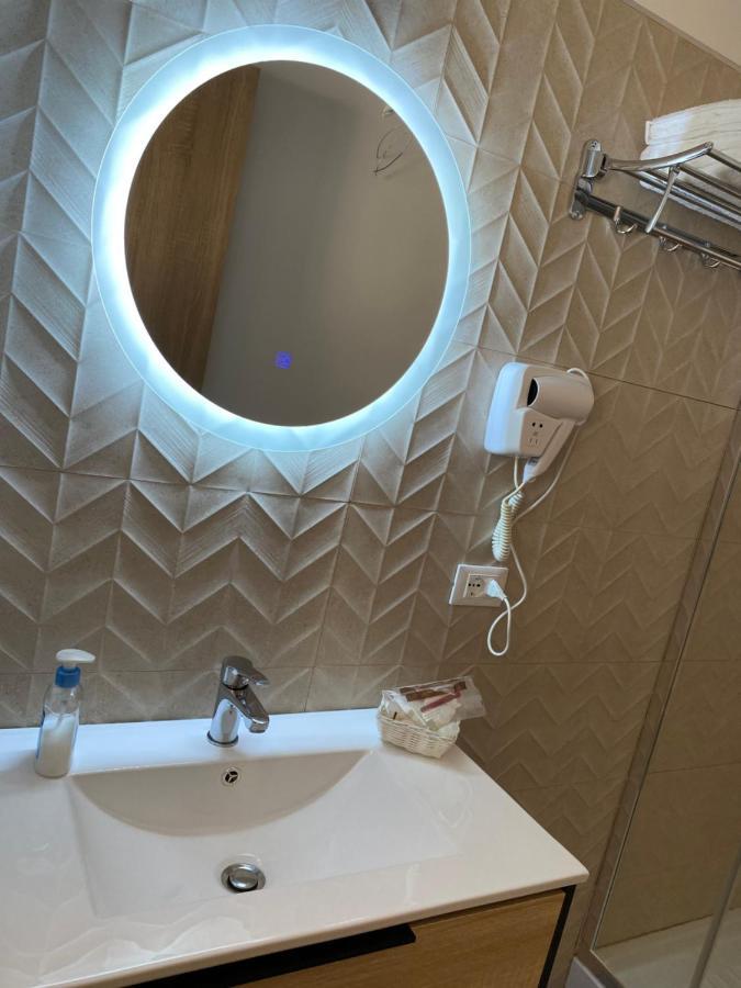 شينيسي B&B Torre Pozzillo المظهر الخارجي الصورة